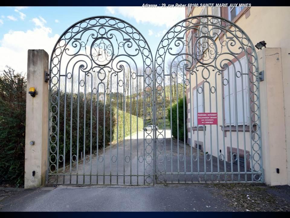 Aux Souvenirs D'Anaelle Gites 5 Personnes Сент-Мари-о-Мин Экстерьер фото